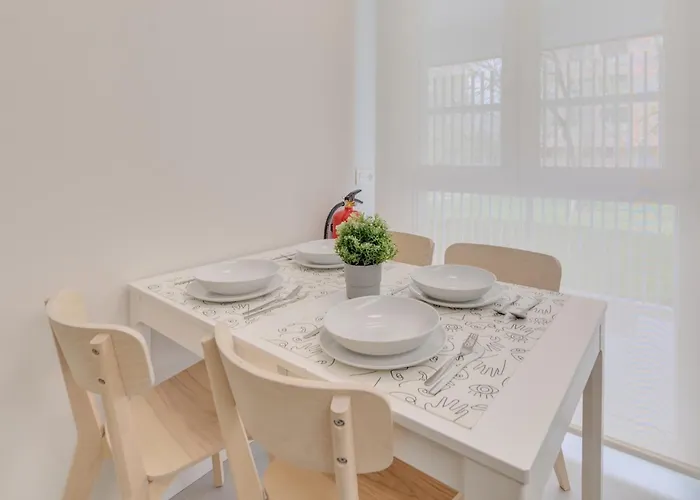 Apartamentos Pamplona Confort By Clabao