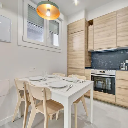 Apartamentos Pamplona Confort By Clabao Room photo