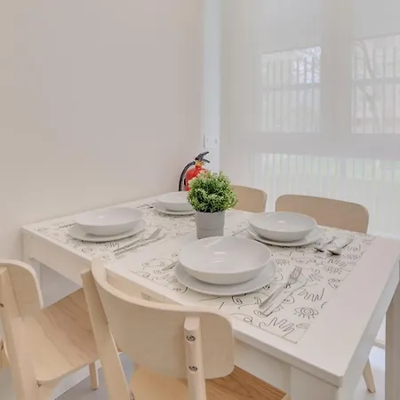Apartamentos Pamplona Confort By Clabao Exterior photo